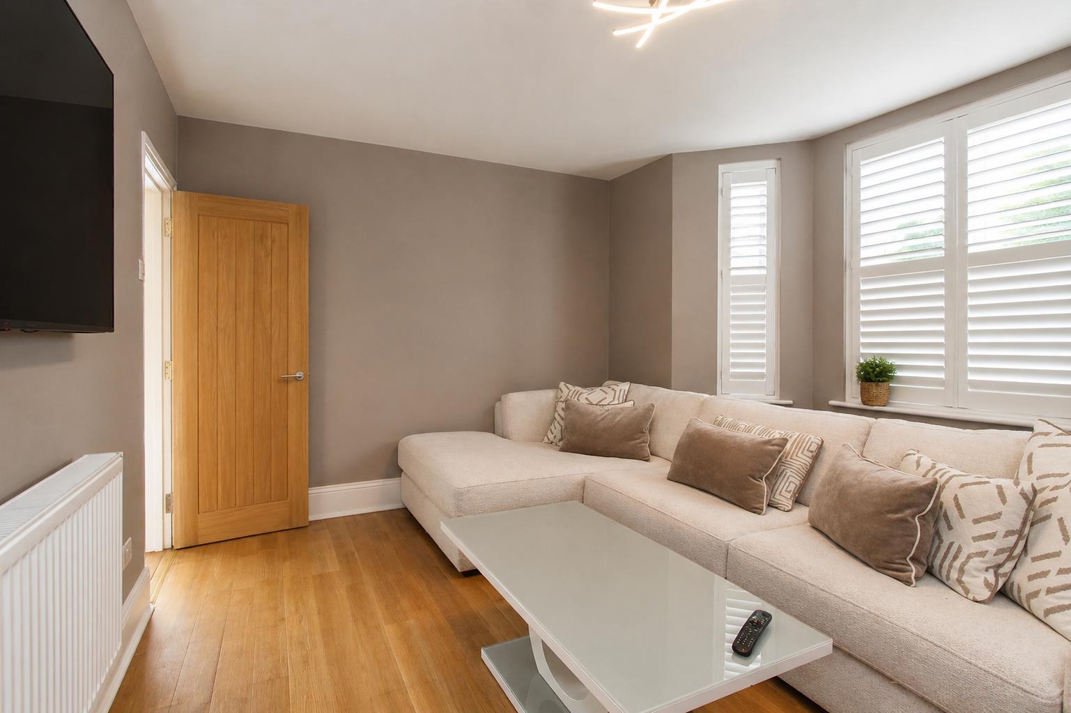 Mount Pleasant Road, Caterham